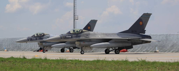 Sărbătoare la centrele de colectare: avioanele cumpărate de România sunt nu F-16, ci FV-40 (Fer Vechi de 40 de ani)