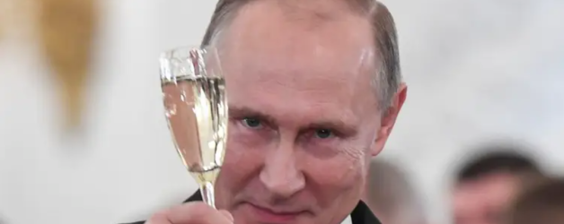 Vladimir Putin, mesaj emoționant de sărbători: „Fie ca lumina și gazele să vă vină și la anul tot de la răsărit!”