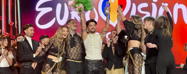 Mergem la Eurovision cu Ricky Martin, deși îl avem pe Trăistariu al nostru, care îl poate imita oricând pe Justin Timberlake după o gură de heliu