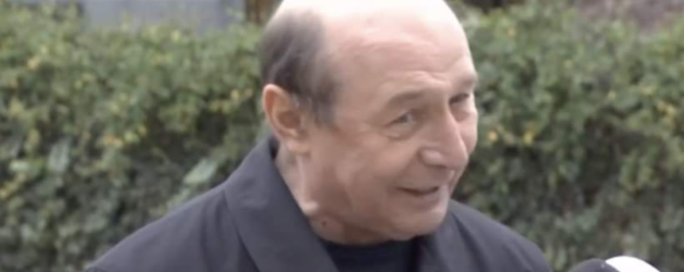 Băsescu caută apartament de 3 camere să se mute. Să fie aproape de metrou, iar drumul spre Cireșica și înapoi să fie ușor de ținut minte