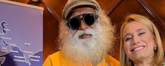 Să ne mai lase Sadhguru ăsta în pace, că noi suntem cei mai tari yoghini din lume: ne dăm singuri șuturi în fund