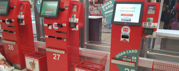 „După ce mi-am scanat singur produsele la supermarket, am întrebat dacă nu vor să le dau și un pic cu mopul printre rafturi” – sau gâlceava consumatorului cu capitalismul