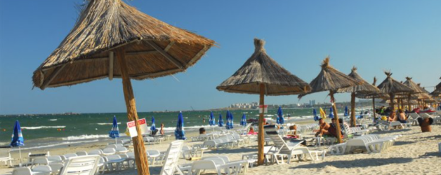 Mamaia e aproape goală: sunt mai multi ospătari decât turiști, iar în hoteluri este atât de pustiu încât gândacii au început să sufere de depresie