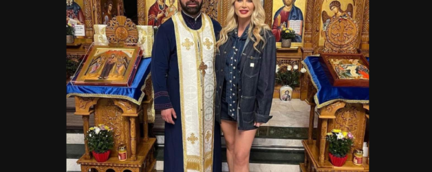 Andreea Bănică a intrat cu o fustă foarte scurtă în biserică, iar părintele a fost pe fază și s-a fotografiat cu ea. Așteptăm înrămarea și expunerea ca icoană